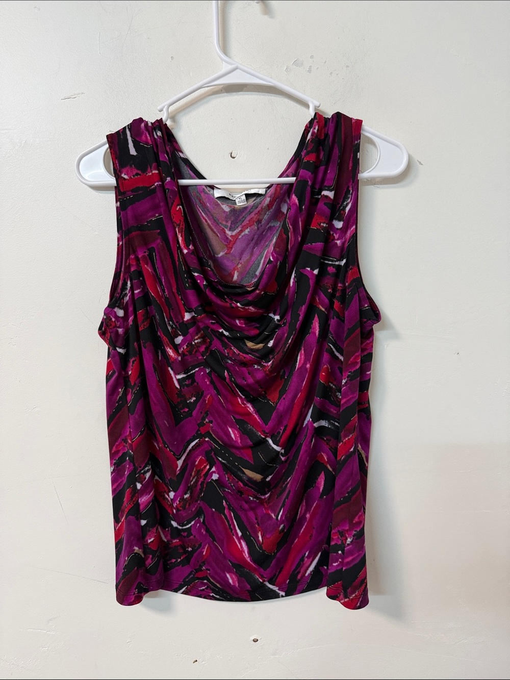 Sleeveless Draped Neck Tank Top in Magenta Print Y2K